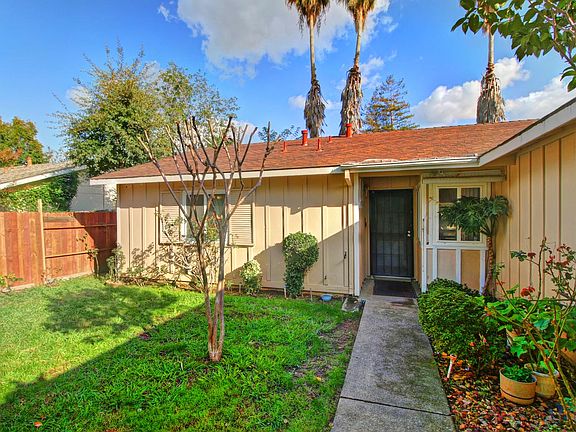 3rd image of 8107 Franciscan Way