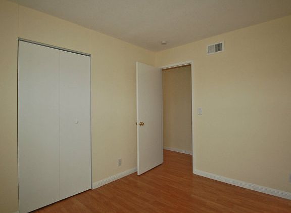 4th image of 2161 Charger Dr