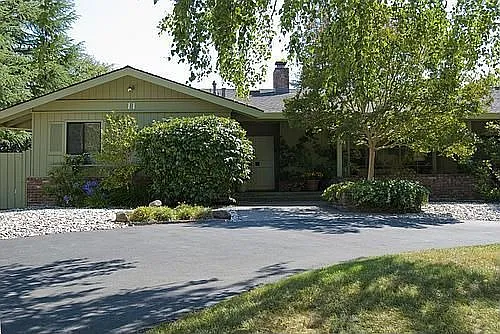 11 Highland Ct photo 1