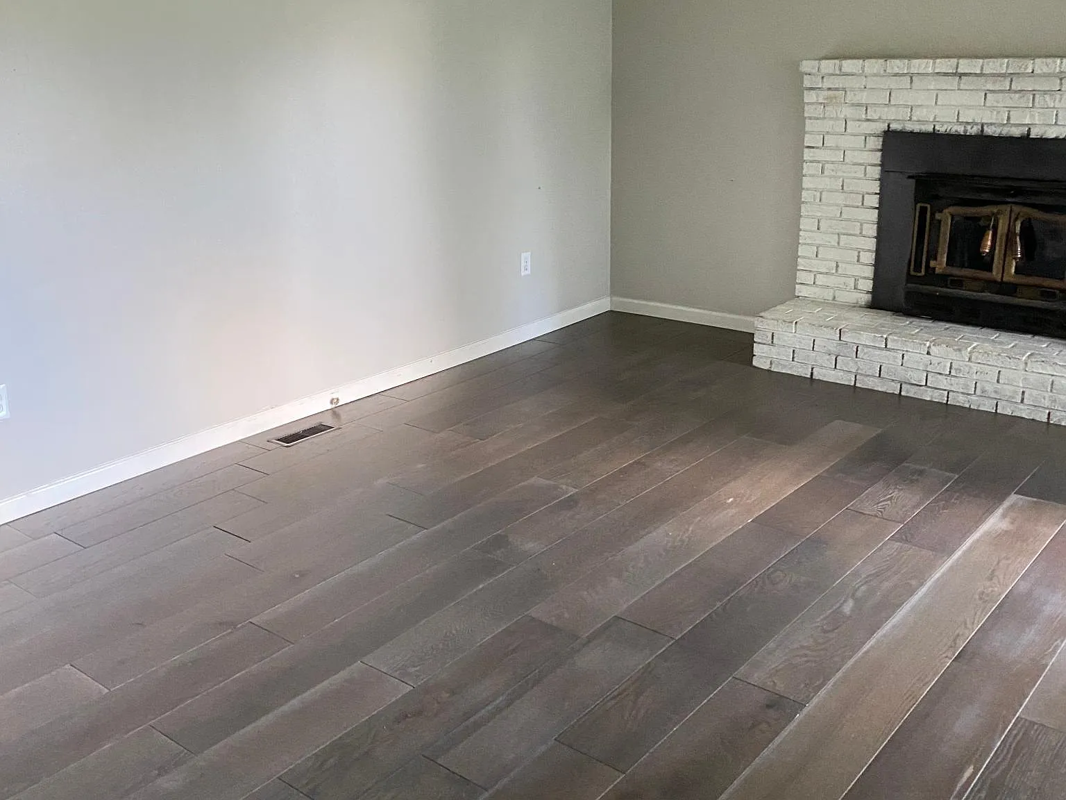 271 S Sandbranch Rd — Photo 3