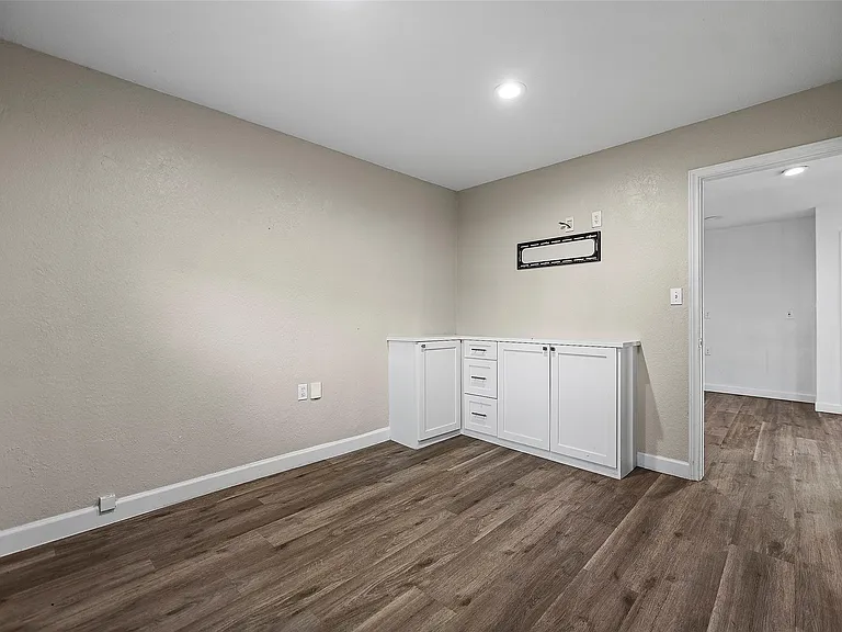 15915 Mueschke Rd — Photo 16
