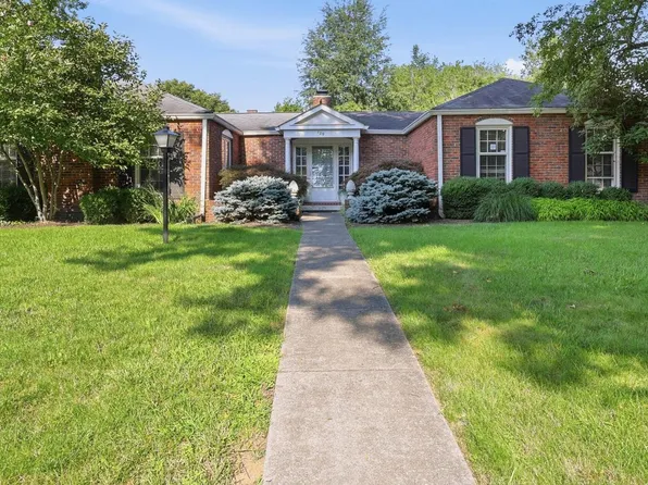 129 S Mulberry St, Granville, OH 43023