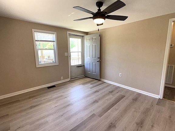 2nd image of 137 New St