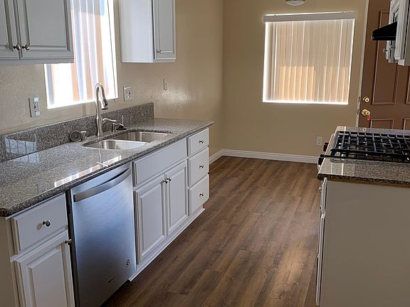 2nd image of 302 Avenida Miravella Senior Ave #55