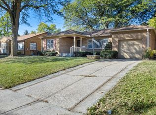 1910 52nd St, Des Moines, IA 50310