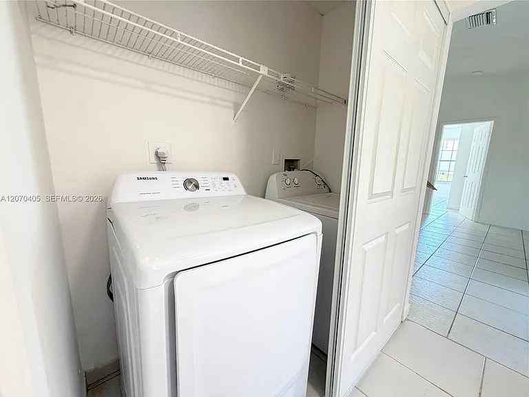 9850 W Heather Ln — Photo 15