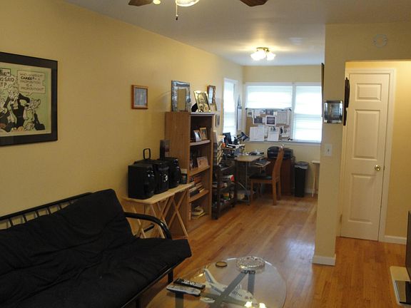 2nd image of 218 Gordon Ave #2