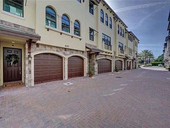 2nd image of 620 Windward Cir #620