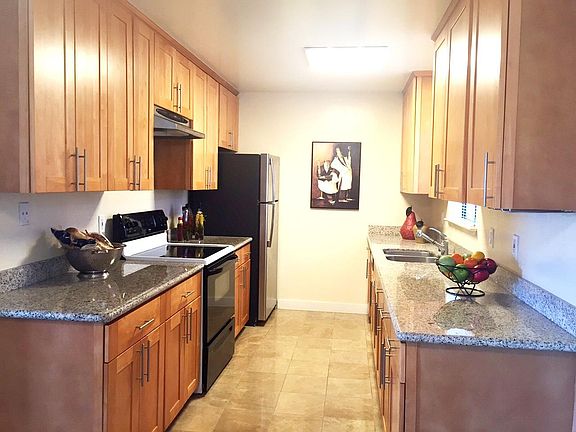 3rd image of 636 Marcie Cir