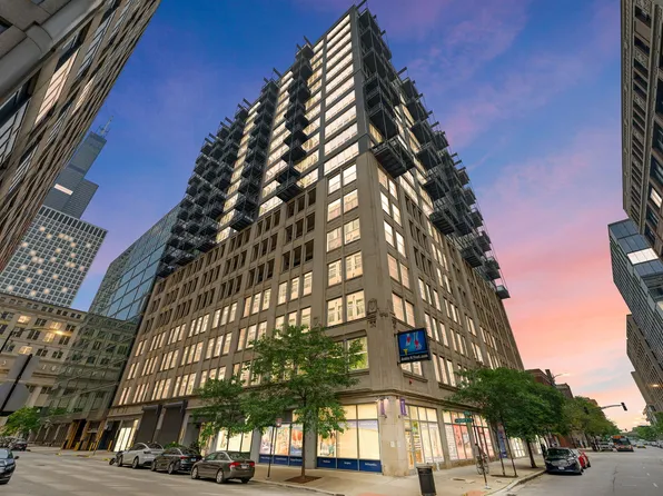 565 W Quincy St #501, Chicago, IL 60661