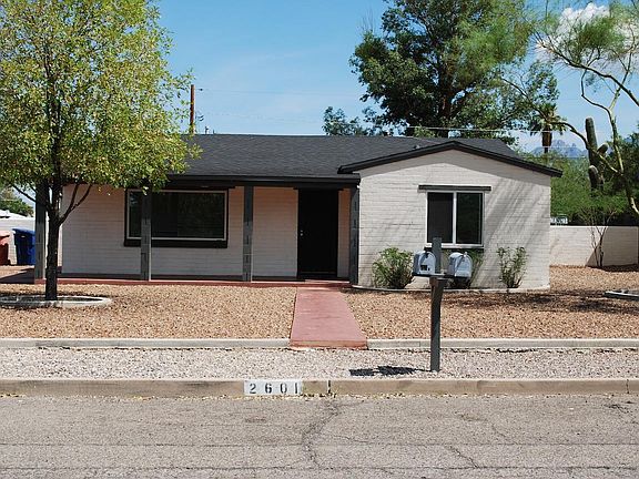 2nd image of 2601 E Waverly St #1