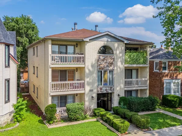 3103 Grove Ave APT 2N, Berwyn, IL 60402