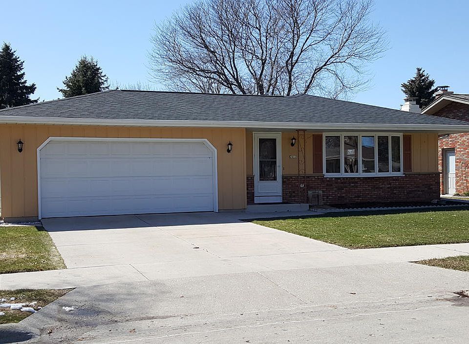 1st image of 2412 W Mark Dr