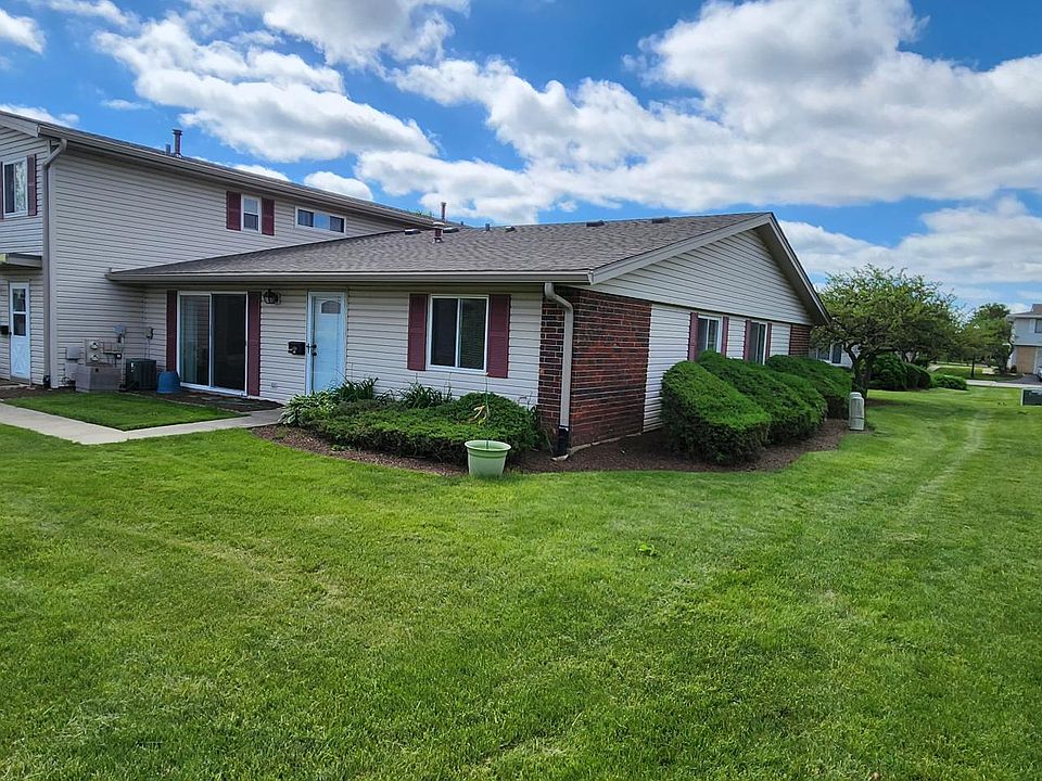 1st image of 204 Barcliffe Ln