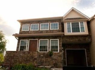 613 Edith St, Old Forge, PA 18518