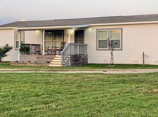 6711 Fm 2438, Kingsbury, TX 78638