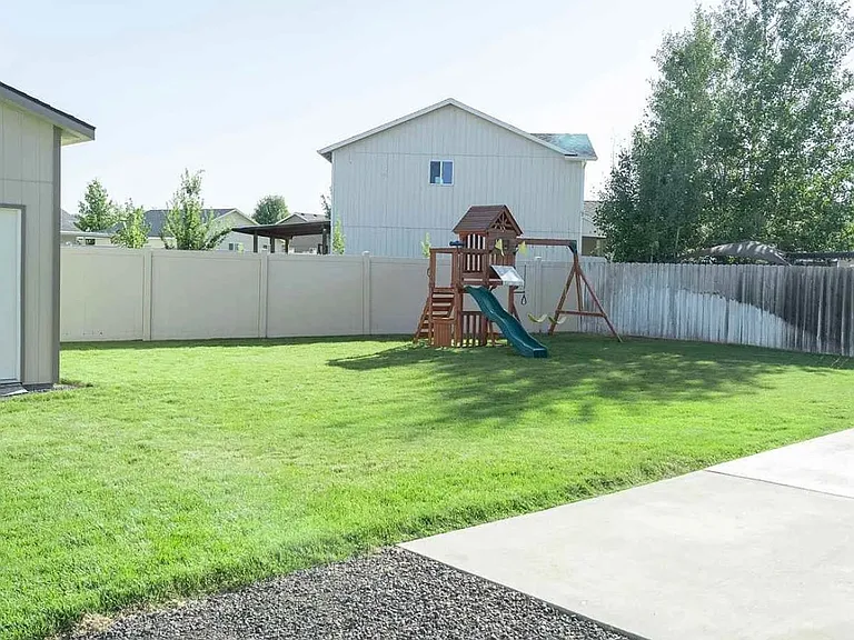 9315 W Caelen Ave — Photo 21