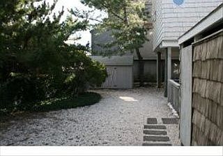 3rd image of 21 7th St