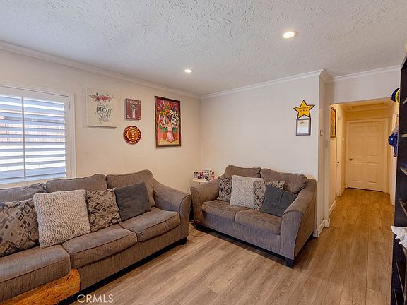 4th image of 13360 Kelowna St