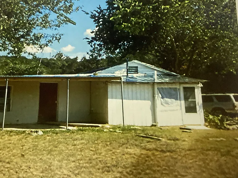 19707 Bee Creek Tavern Rd #B — Photo 1