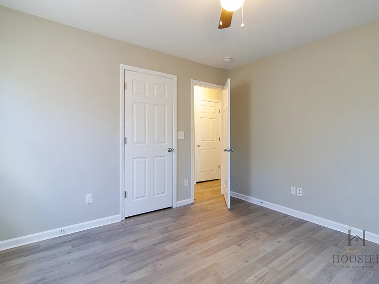 5838 Greenfield Ave — Photo 14