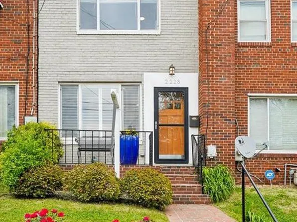 2223 16th St NE, Washington, DC 20018