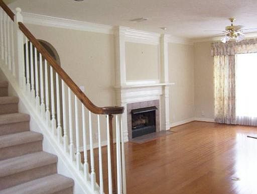 2nd image of 55 INWOOD HEIGHTS DR