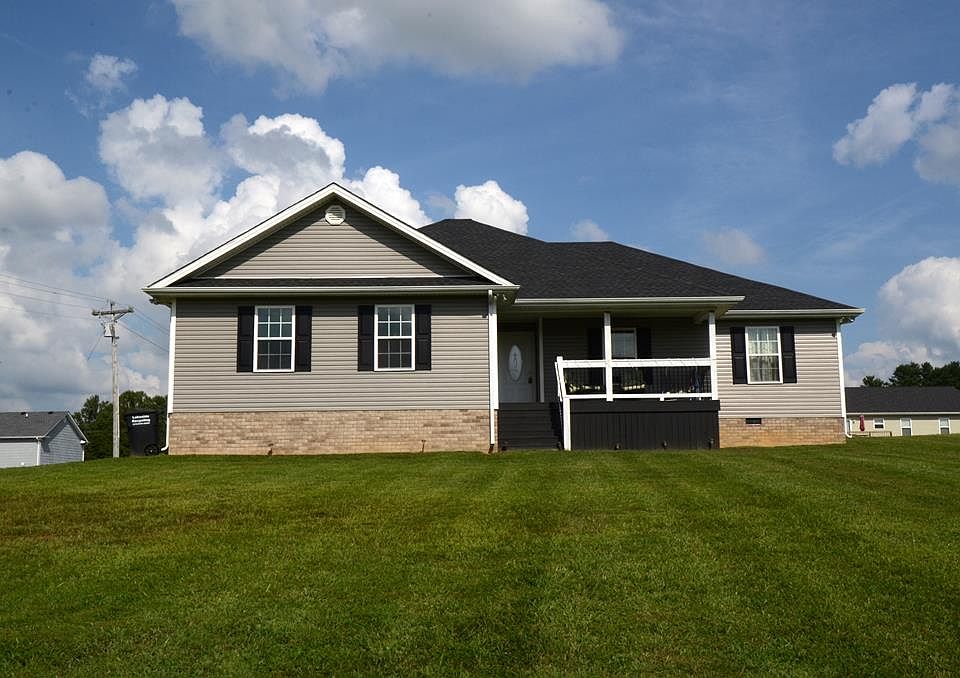 1st image of 453 Brock Ln