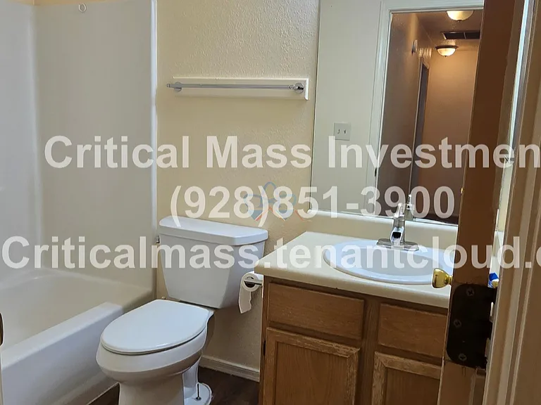2202 E 1st Ave #1 — Photo 7