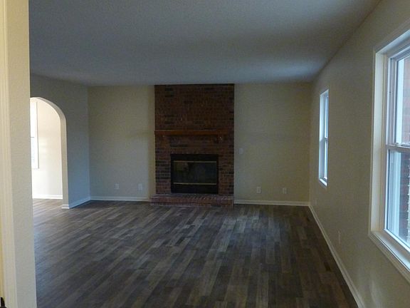 5th image of 1914 N 42nd St
