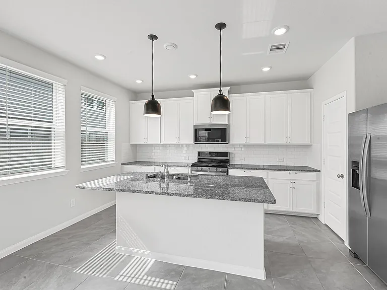 1528 Lakeline Oak Dr — Photo 6