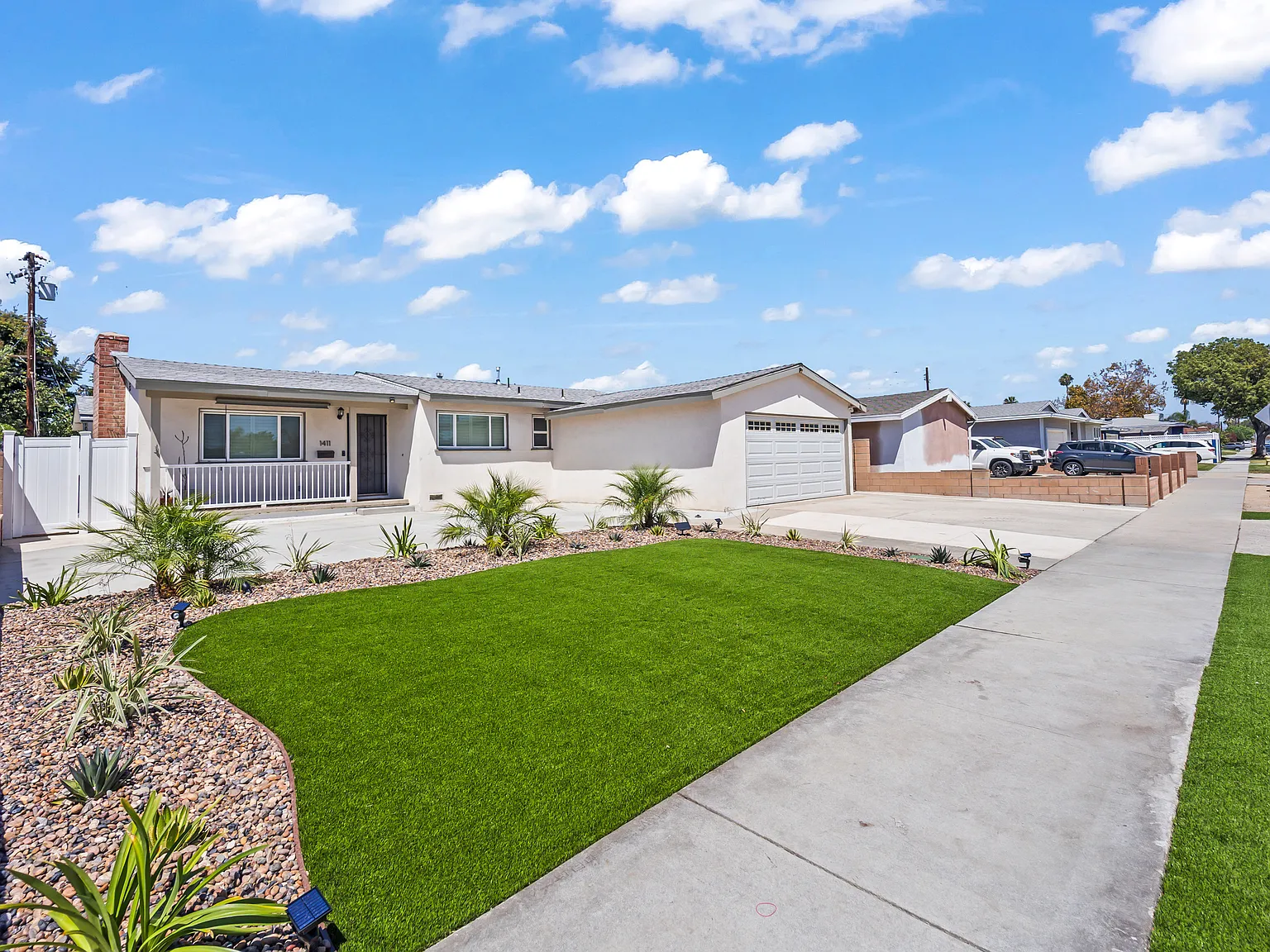3 bed, 1071 sqft, $3,550 — Photo 3