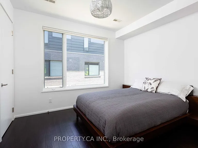 238 Manning Ave — Photo 15
