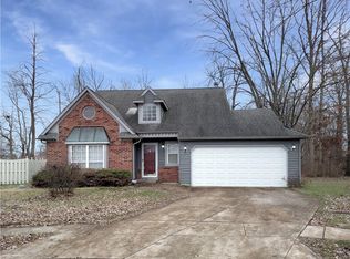 1135 Nashville Cir, Indianapolis, IN 46229