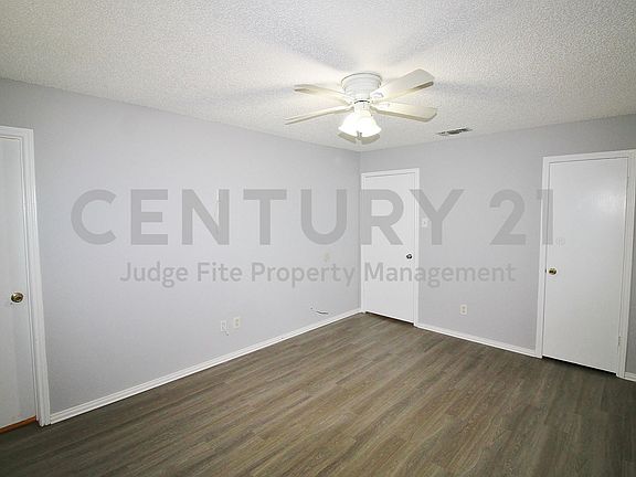 5th image of 4744 Meadow Trail Dr