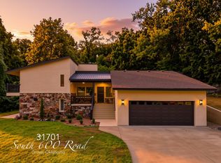 31701 S 600th Rd, Grove, OK 74344