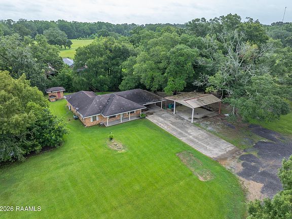 2nd image of 421 Chachere Ln