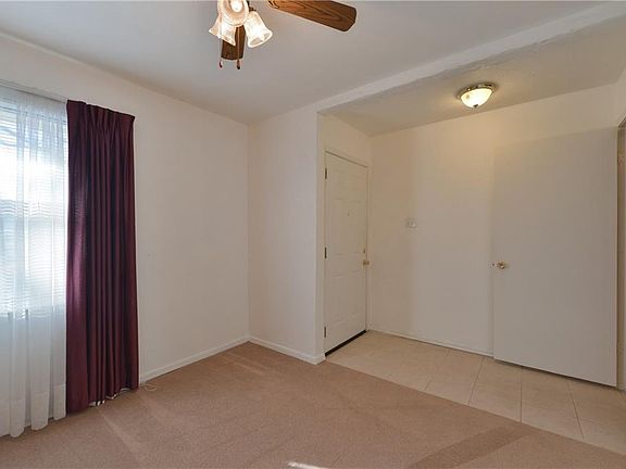 3rd image of 2409 Candleberry Dr