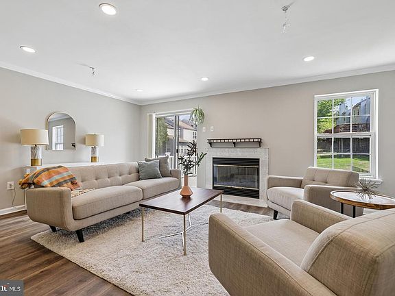 2nd image of 4937 Lockard Dr