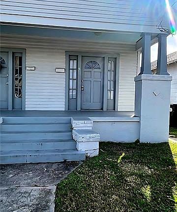 2nd image of 2909 Hollygrove St