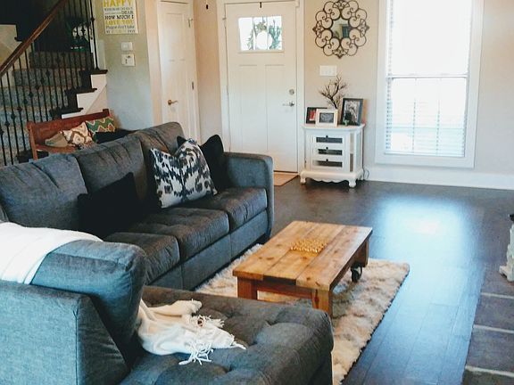 2nd image of 1035 Barnhill