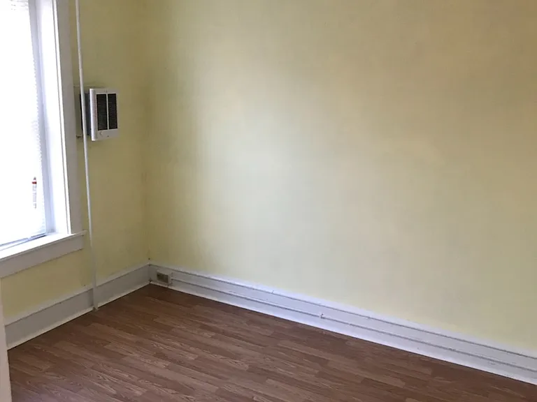 531 Robeson St #2R — Photo 3