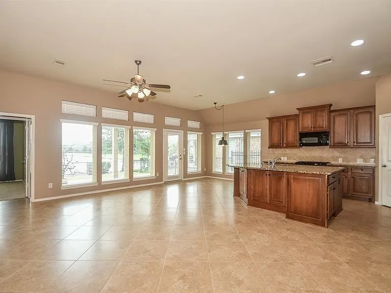 11518 Elizabeth Brook Dr — Photo 7