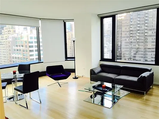 Rented by Domus Realty | media 13