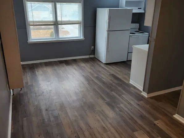 1402 Willis Ave APT 5, Perry, IA 50220