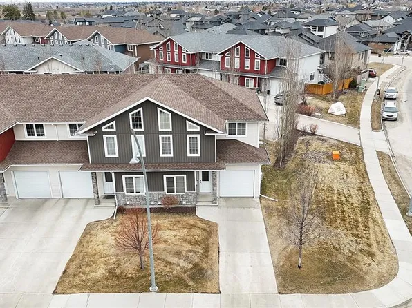 102 Atton CRESCENT, Saskatoon, SK S7W 0N9