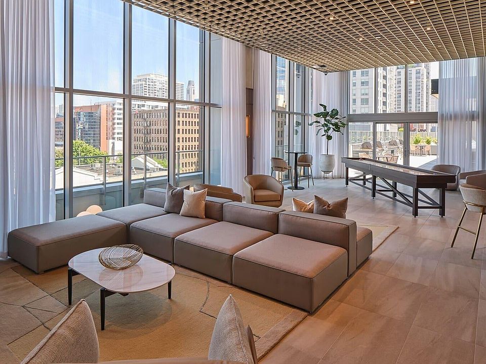 1st image of 420 W Grand Ave #3904
