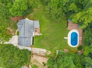 565 Teresa Ln, Canton, GA 30115