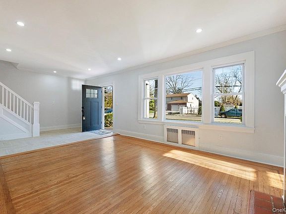 3rd image of 120 Lena Avenue