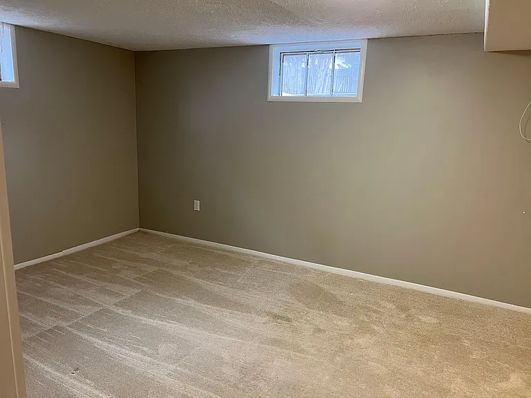 6235 Pierce St — Photo 10